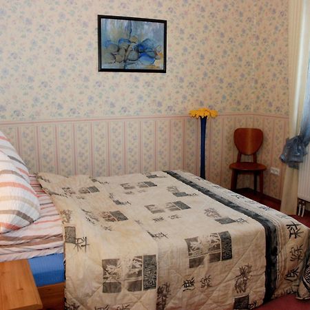 Guest House Lt Каунас Екстер'єр фото